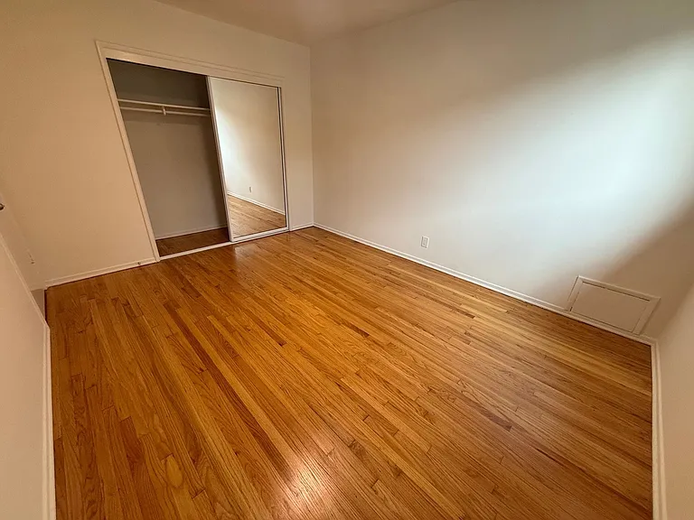 1514 S Orange Grove Ave #8 — Photo 13