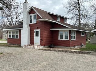 301 Axel Ave W, Grove City, MN 56243
