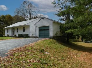 9 B St, North Adams, MA 01247