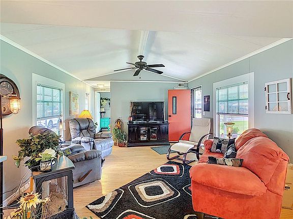 5th image of 61 Rosalie Oaks Blvd