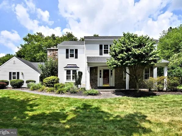 24 Canal Run E, Washington Crossing, PA 18977
