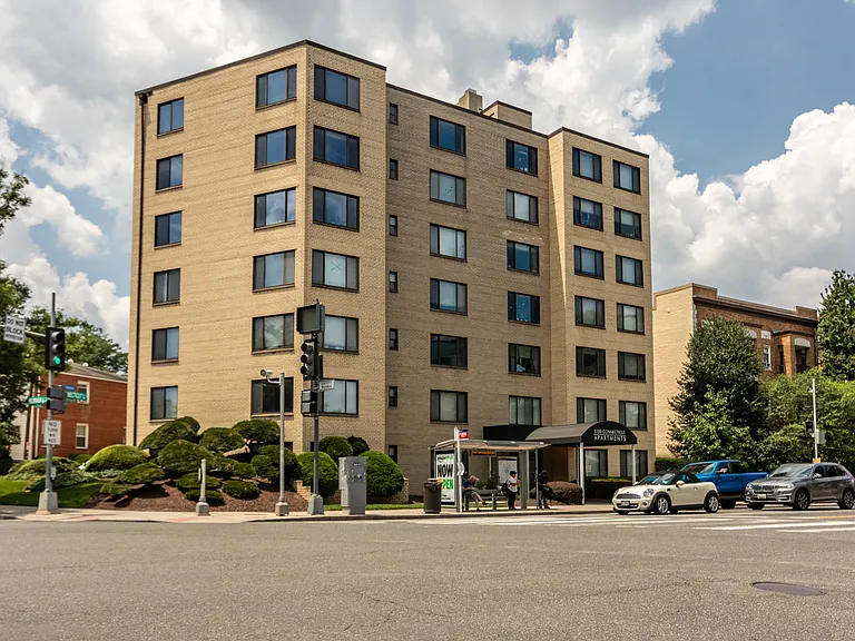5100 Conn Ave — Photo 3