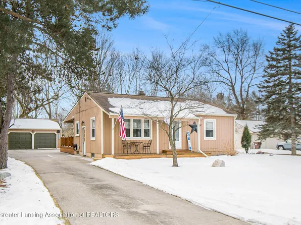 1481 Franklin St, Haslett, MI 48840