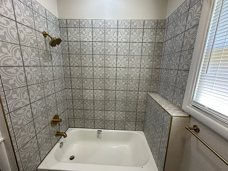 736 Mulberry St — Photo 10