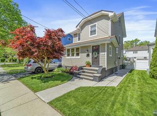 108 4th St, Ridgefield Park, NJ 07660
