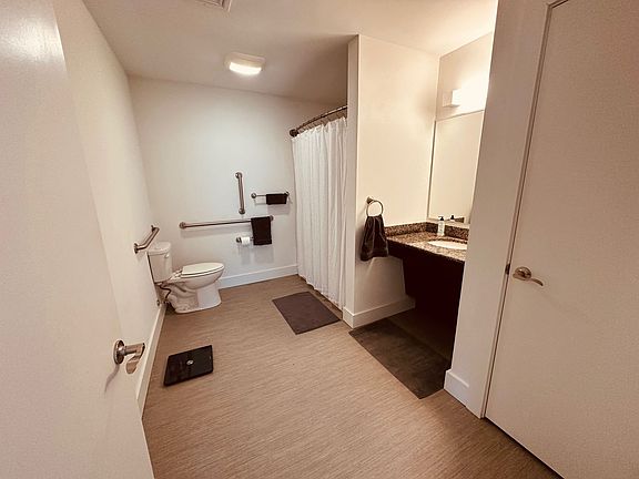 5th image of 9 S Beaver St Unit 21