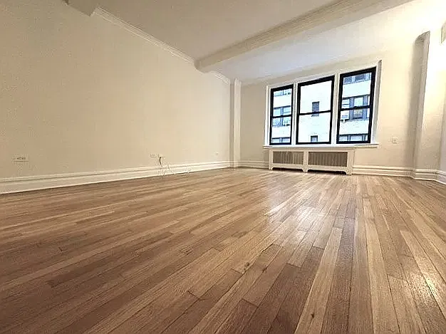 404 East 55th Street — Photo 4