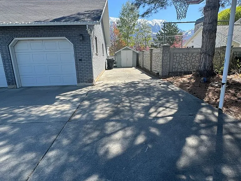 664 N 960 E — Photo 21