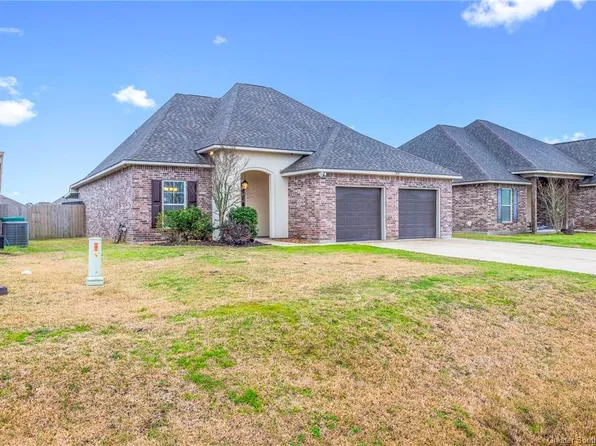 1859 Poeyfarre Dr, Lake Charles, LA 70611