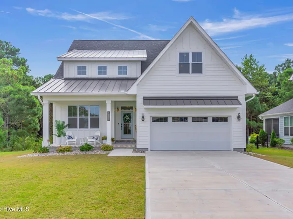 318 Spicer Lake Drive, Holly Ridge, NC 28445