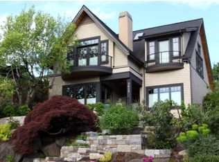 3812 42nd Ave NE, Seattle, WA 98105