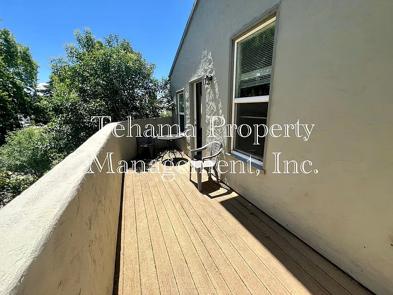 1051 Washington St — Photo 38
