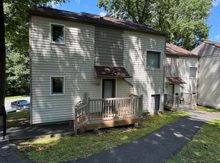 44 Valley View Dr, East Stroudsburg, PA 18301