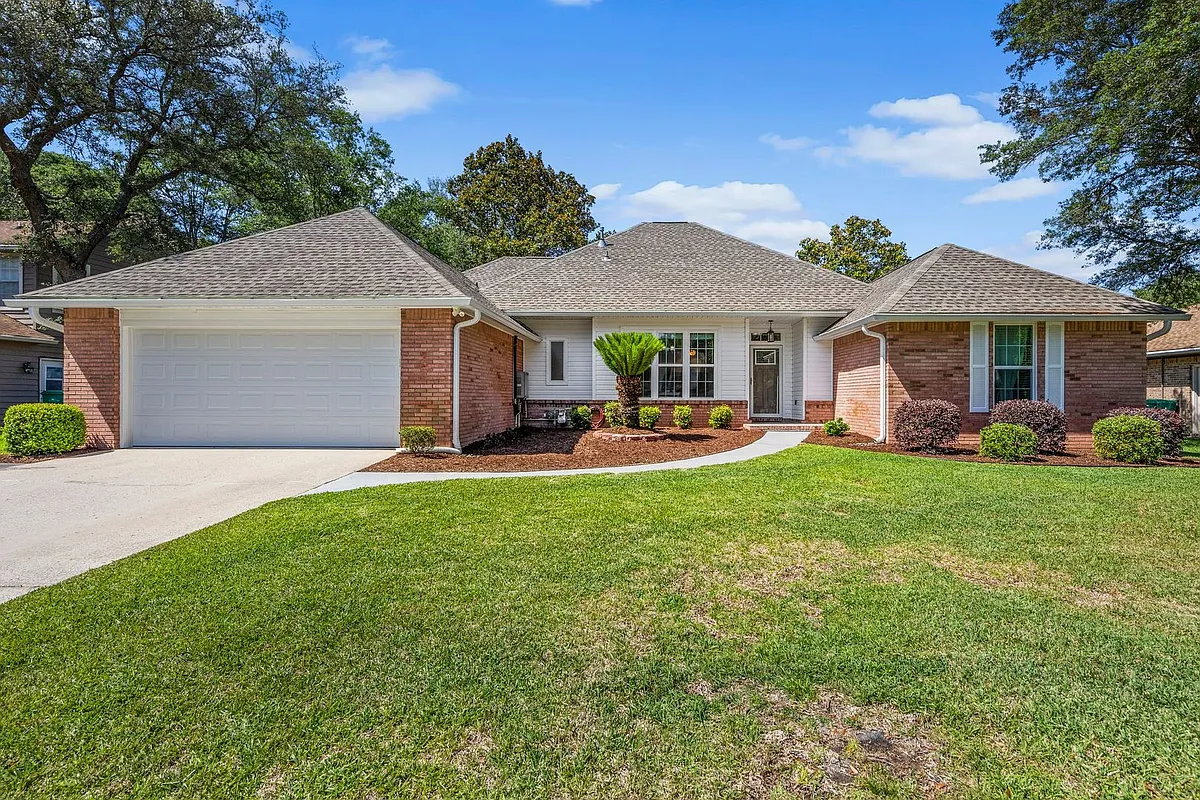 Building Photo - 508 Garden Oaks Cv