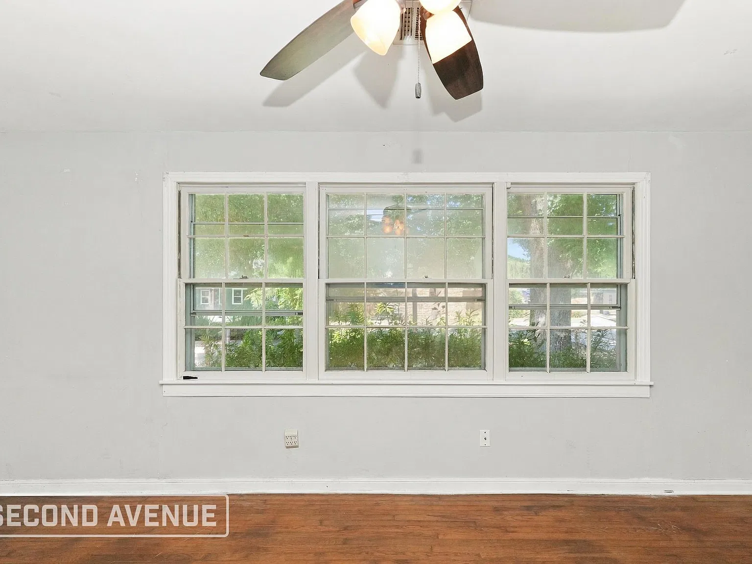 4 bed, 2.0 bath, 1576 sqft, $2,299 — Photo 4