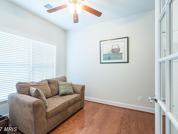 3rd image of 8938 Yellow Daisy Pl