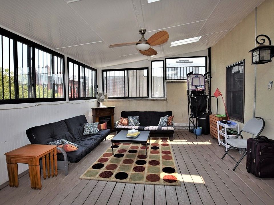 1st image of 164 President St Unit 3