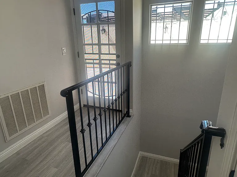 5224 Corteen Pl #4 — Photo 25