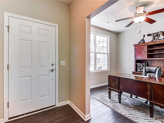 4th image of 18674 Whitemarsh Ln