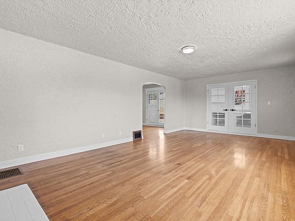 5th image of 1117 Codel Way