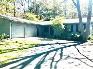 16915 77th St, South Haven, MI 49090