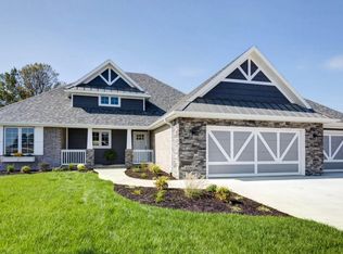 1300 N Rockingham Ave, Nixa, MO 65714