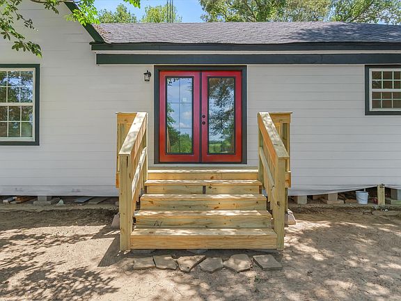 4th image of 4022 Vz County Road 1701