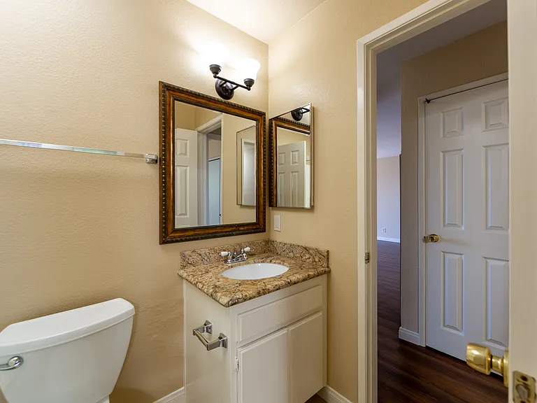 1635 Obispo Ave #D — Photo 12