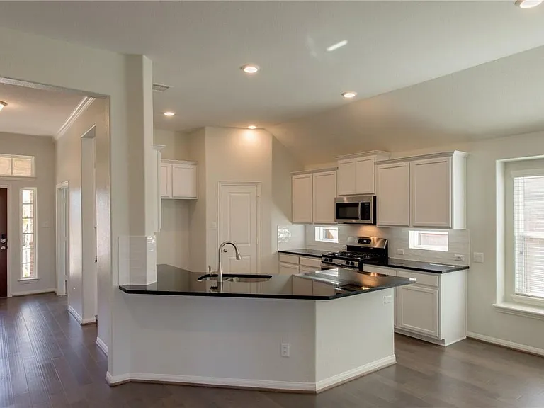401 Inspiration Dr — Photo 29