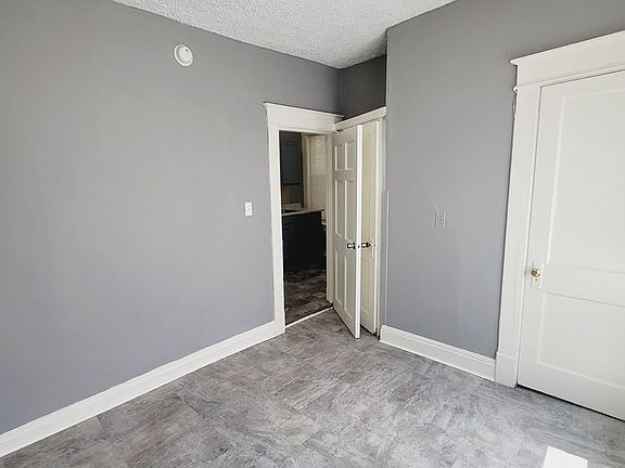 5th image of 11 W Princeton Cir APT 1