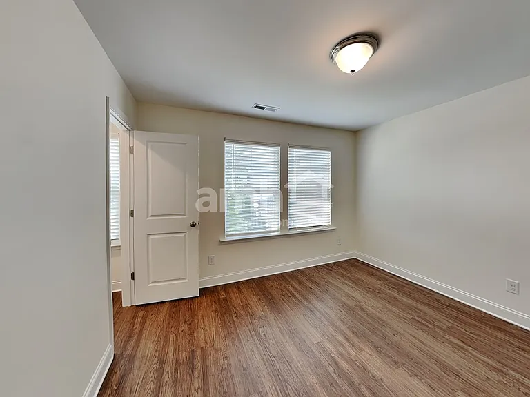 8034 Leonine Ct — Photo 24