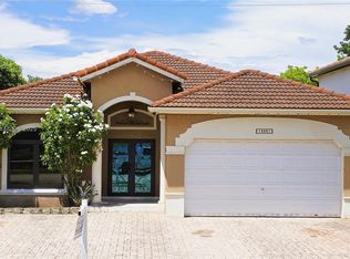 14941 SW 26th Ter, Miami, FL 33185
