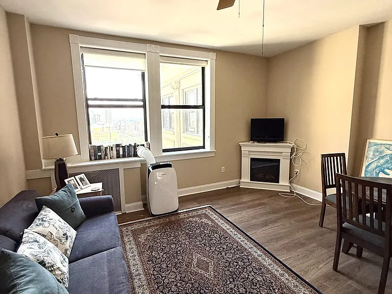1324 Locust St #1531 — Photo 15