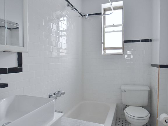 5th image of 1 Bank St APT 5G