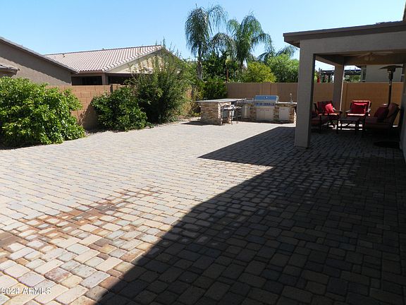 4th image of 1302 E BARRETT Drive