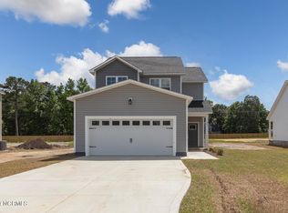 206 W Theriault Ct, Jacksonville, NC 28540