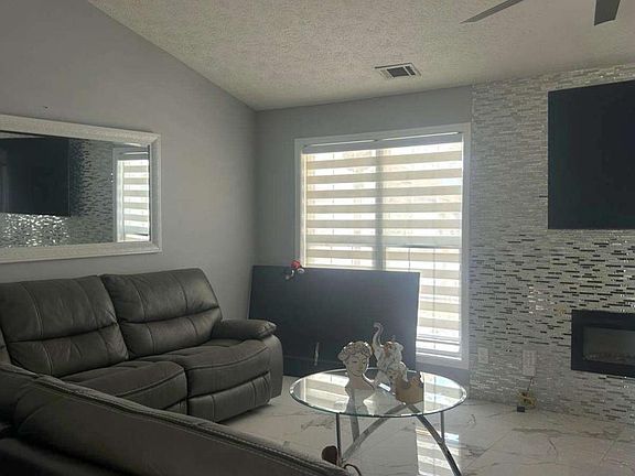 4th image of 745 Madison Chase Dr
