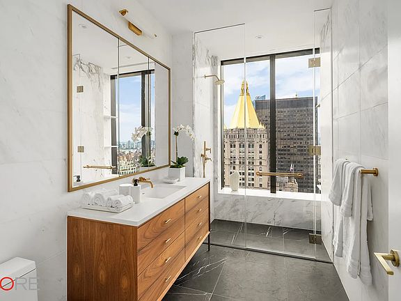 5th image of 30 E 29th St APT 40A