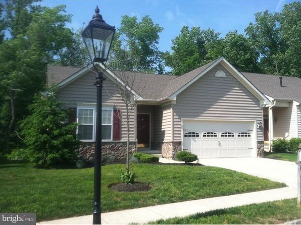 29 Hearthstone Blvd, Pemberton, NJ 08068