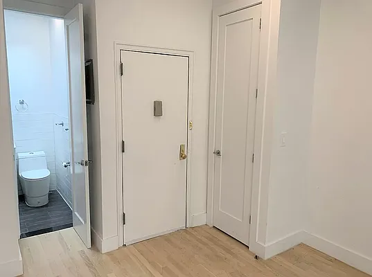 Rented by REAL New York | media 12