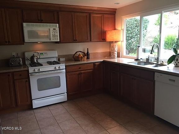 3rd image of 4417 Guildhall Ct