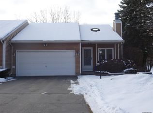 2078 Rosedale Way, Schenectady, NY 12303