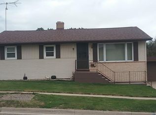 231 W Columbia Ave, Stockton, IL 61085