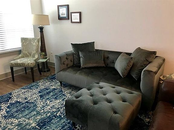 5th image of 12189 Chelsea Glen Pl