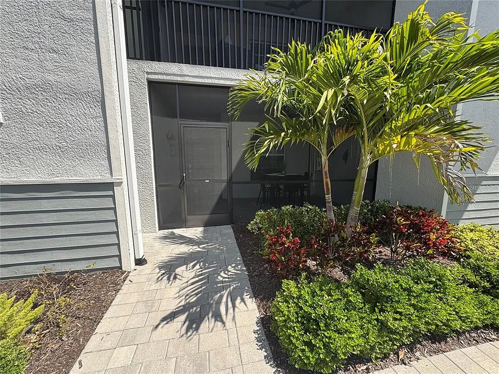 2 bed, 2.0 bath, 1568 sqft, $2,500 — Photo 3