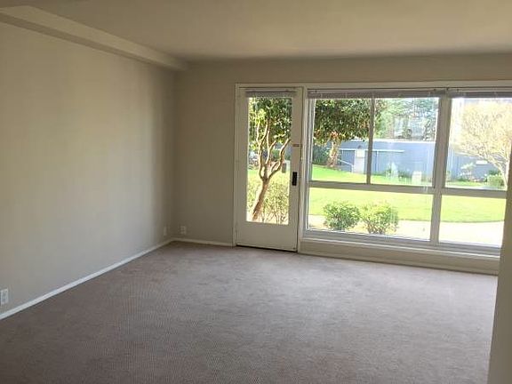 3rd image of 108 Tapia Dr