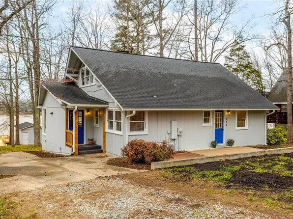 990 Riverwood Dr, Lexington, NC 27292