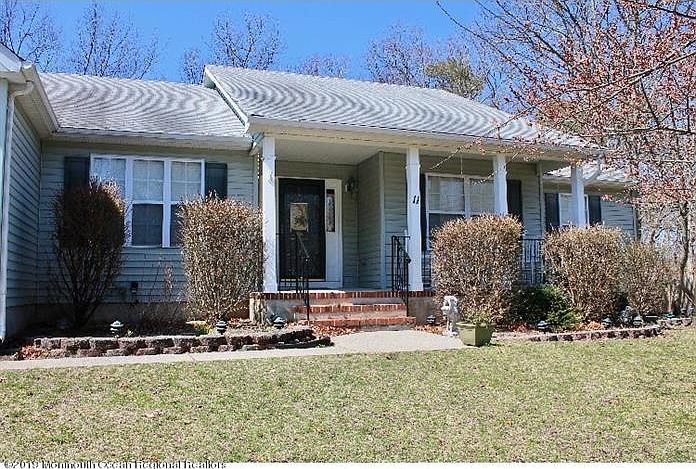 1st image of 11 Isabella Dr
