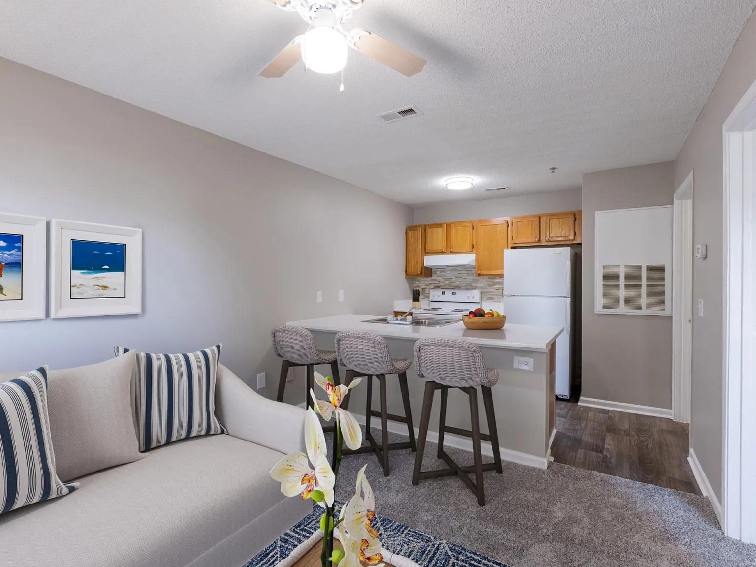 Sharon Pointe Apartment Homes — Photo 2