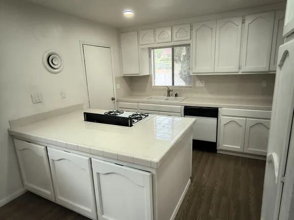 9015-17 Campo Rd, Spring Valley, CA